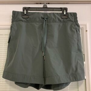 Dark Green Drawstring Shorts. Ladies Sz med shorts